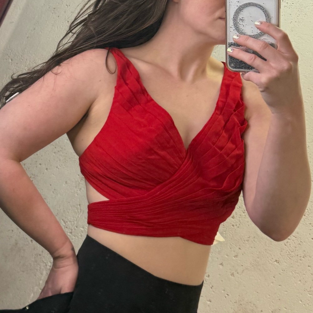 Fame / Partners Red Strappy Cross-Back Top US Size 8 New With TagOpen Back
